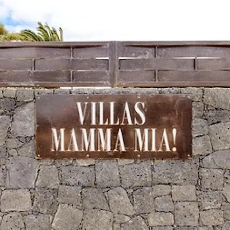 Villa: Beachside Retreat With Pool & Wi-fi Villa *