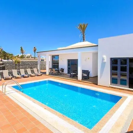Charming In With Private Pool * Playa Blanca (Lanzarote)