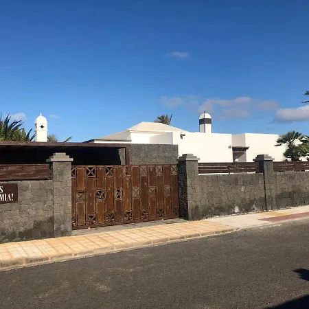 Vila Charming In With Private Pool