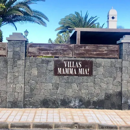Villa: Beachside Retreat With Pool & Wi-fi Villa Playa Blanca (Lanzarote)