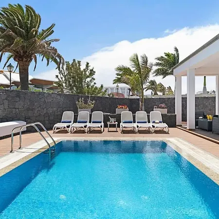 Charming In With Private Pool Playa Blanca (Lanzarote)