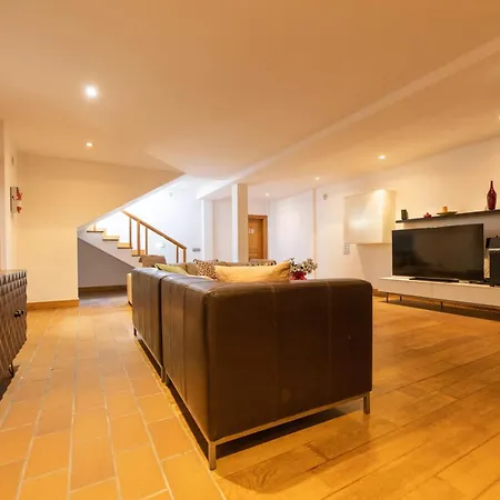 Vila Charming In With Private Pool