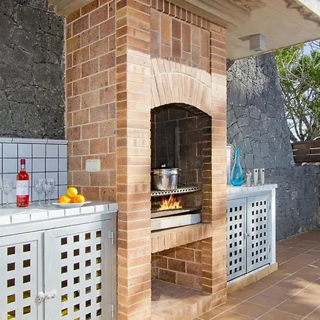 Villa Charming In With Private Pool *