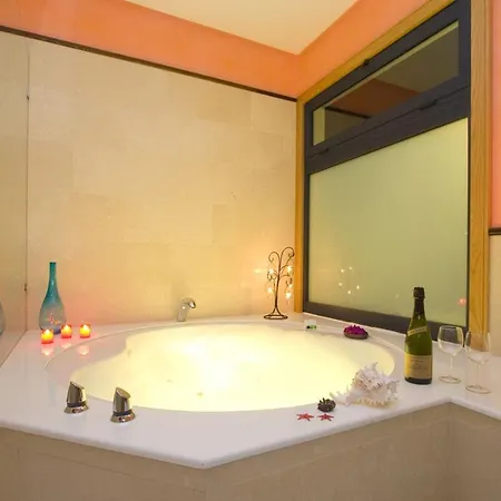 Villa: Beachside Retreat With Pool & Wi-fi * Playa Blanca (Lanzarote)