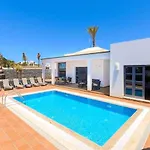Charming In With Private Pool * Playa Blanca (Lanzarote)